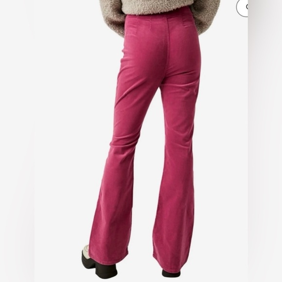 🆕 Free People Jayde flare cords in magenta size 26 - Picture 2 of 16